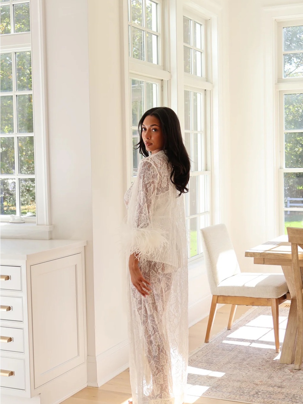 FLEUR FEATHER LACE ROBE - Picture 5 of 7